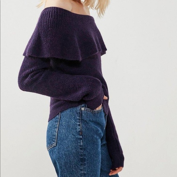 ANTHROPOLOGY KIMCHI BLUE Chrissy off-the-shoulder ruffle sweater. purple. XS. - Picture 3 of 13